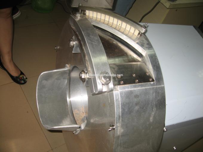 رقائق صانع رقائق البطاطس الصناعية ماكينة لآلة قطع شرائط البطاطس لوتس الجذر / اللفت